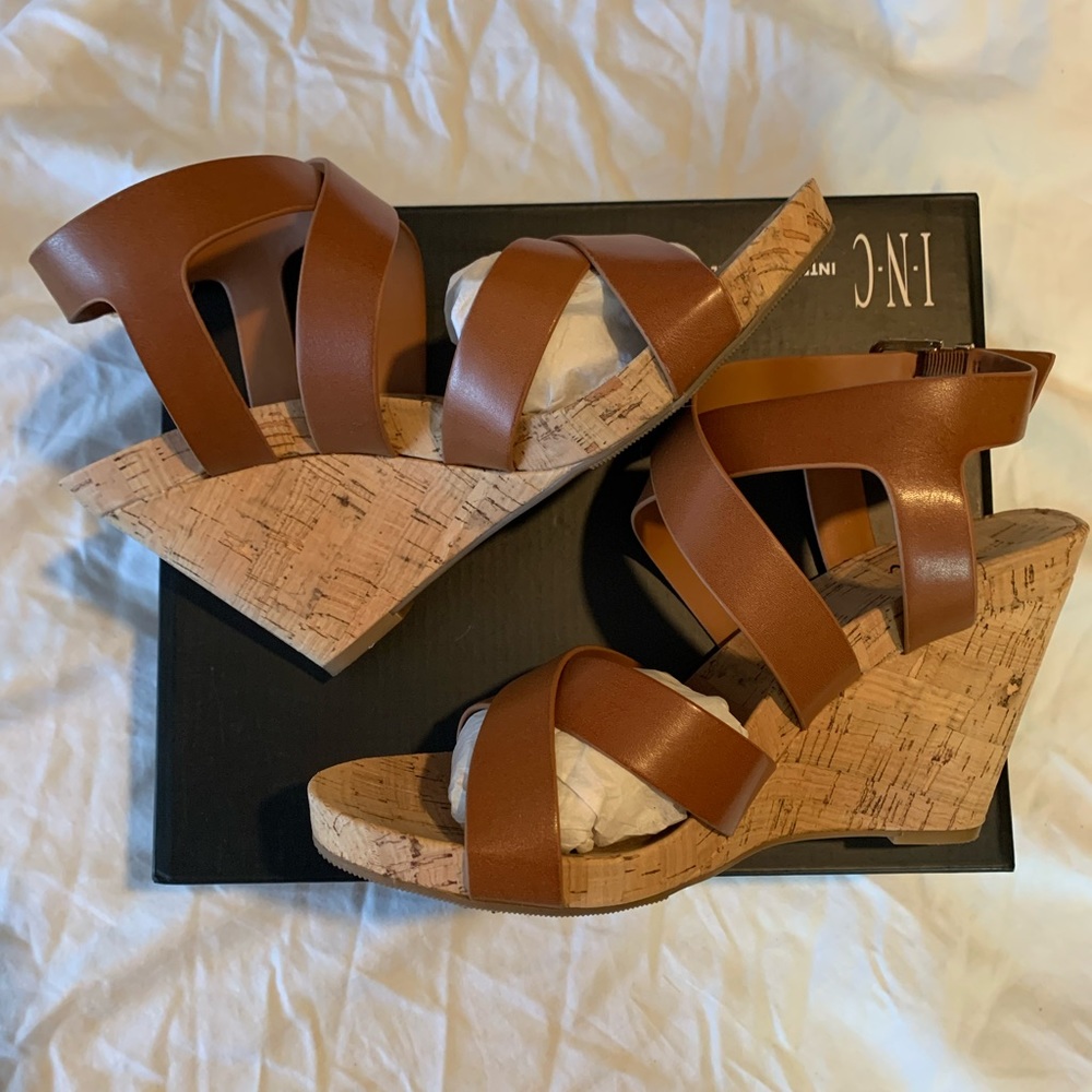 INC wedge heels